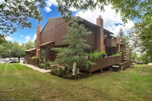 33 Highpoint, Cedar Grove, NJ 07009 - Photo 1