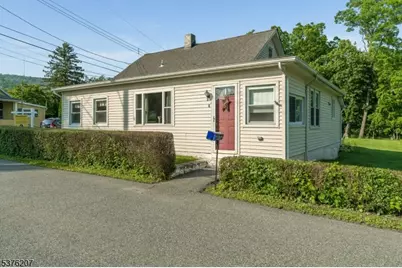 6 Franklin Street, Franklin Township, NJ 07882 - Photo 1