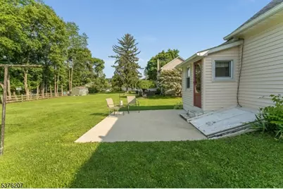 6 Franklin Street, Franklin Township, NJ 07882 - Photo 9