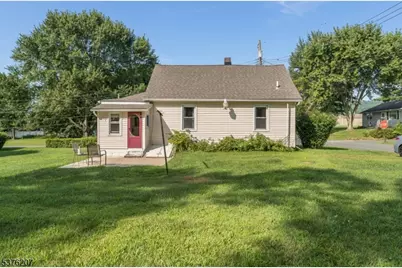 6 Franklin Street, Franklin Township, NJ 07882 - Photo 5