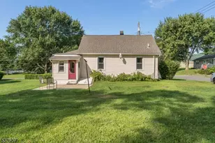 6 Franklin St, Franklin Township, NJ 07882 - Photo 5