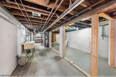 317 Mitchell Ave, Linden, NJ 07036 - Photo 9