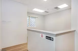 504 Hamburg Tpke, Wayne, NJ 07470 - Photo 15