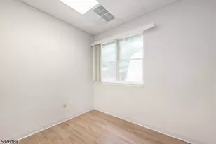 504 Hamburg Tpke, Wayne, NJ 07470 - Photo 3