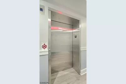 135 Fairfield Rd #206, Fairfield, NJ 07004 - Photo 13