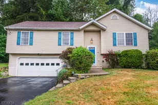 99 Vreeland Ave, Bloomingdale, NJ 07403 - Photo 1