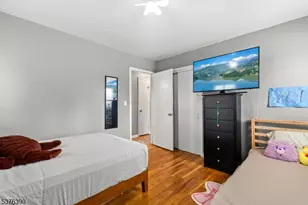 401 White St, Orange, NJ 07050 - Photo 17