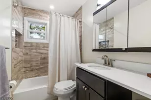 401 White St, Orange, NJ 07050 - Photo 15