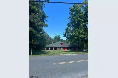 30 Gingerbread Castle Rd, Hamburg, NJ 07419 - Photo 1