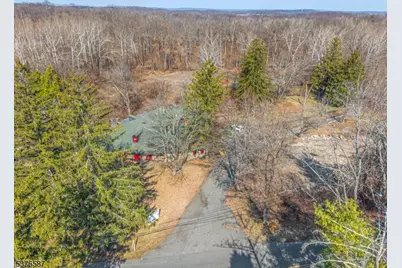 30 Gingerbread Castle Rd, Hamburg, NJ 07419 - Photo 3