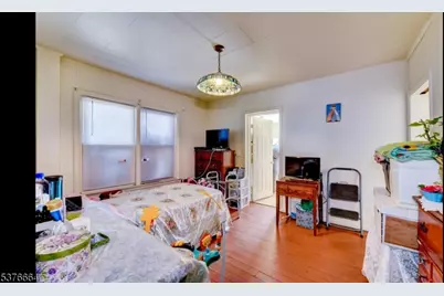 18 Perry St Ab #A&amp;B, Dover, NJ 07801 - Photo 3