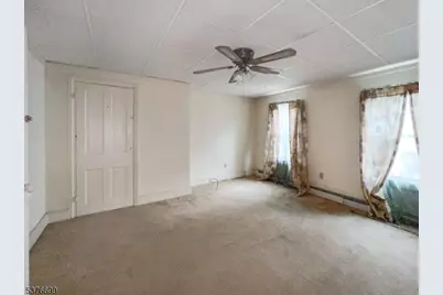 4 Randall St, Phillipsburg, NJ 08865 - Photo 15