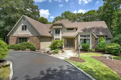 8 Falcon Run, Kinnelon, NJ 07405 - Photo 1