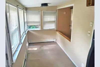 4 Village Pl, Jefferson Township, NJ 07438 - Photo 5