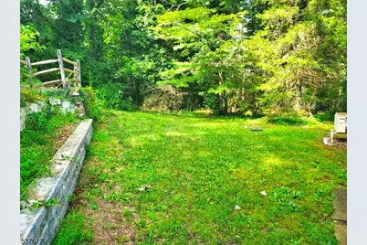 4 Village Pl, Jefferson Township, NJ 07438 - Photo 13