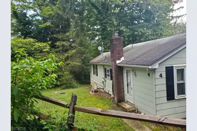 4 Village Pl, Jefferson Township, NJ 07438 - Photo 15