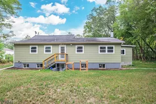 25 E Shore Lake Owassa Rd, Frankford Township, NJ 07860 - Photo 17