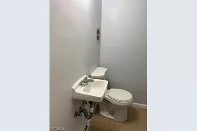 1501 Stuyvesant Ave, Union Township, NJ 07083 - Photo 13