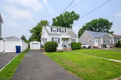 1717 Crescent Pkwy, Linden, NJ 07036 - Photo 1