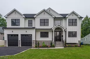 32 Meadow Rd, Clark Township, NJ 07066 - Photo 1