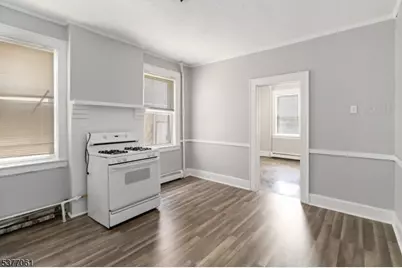 20 Monroe Pl, Montclair, NJ 07042 - Photo 3