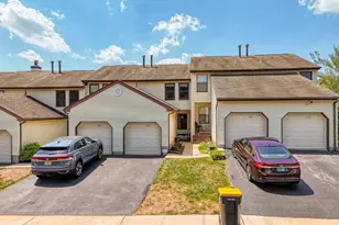 206 Spruce Ct, Raritan Township, NJ 08822 - Photo 1