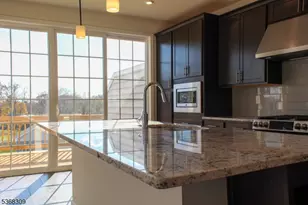 601 Charleston Dr, Monroe Township, NJ 08831 - Photo 13