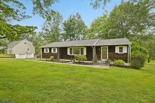 1252 Washington Valley Rd, Bridgewater, NJ 08807 - Photo 1