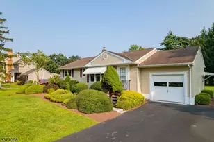 45 Amwell Rd, Millstone Borough, NJ 08844 - Photo 3