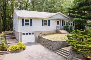 131 Valley View Dr, Rockaway Township, NJ 07866 - Photo 1