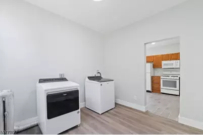 114 Littleton Ave, Newark, NJ 07103 - Photo 5