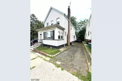 335 Tremont Ave, East Orange, NJ 07018 - Photo 3