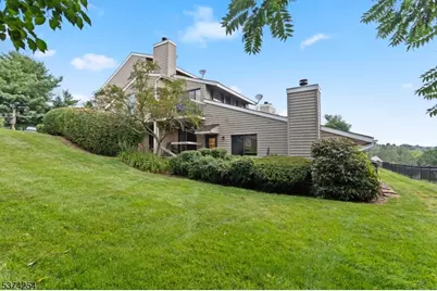 41 Overlook Dr, Union Township, NJ 08809 - Photo 1