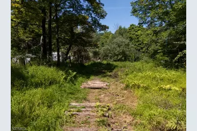 484 Route614, Union Township, NJ 08802 - Photo 21