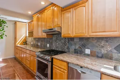 221 Madison Street, Linden, NJ 07036 - Photo 7