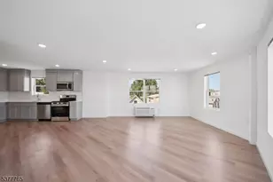 369 18th Ave, Newark, NJ 07108 - Photo 3