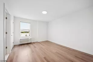 369 18th Ave, Newark, NJ 07108 - Photo 7