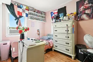 211 Bradford Ave, Linden, NJ 07036 - Photo 9