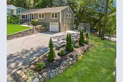 602 Succasunna Rd, Roxbury Township, NJ 07850 - Photo 1