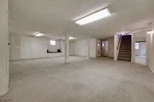 17 Oxford Dr, Livingston, NJ 07039 - Photo 21