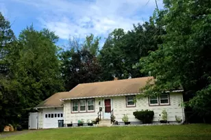 640 Warfield Rd, North Plainfield, NJ 07063 - Photo 1