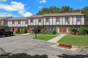 73 Stratford Dr, Mount Olive, NJ 07828 - Photo 1