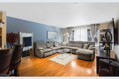 533 Livingston St #2, Elizabeth, NJ 07206 - Photo 1