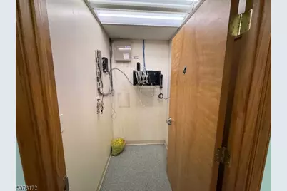 372 S Main St, Phillipsburg, NJ 08865 - Photo 13