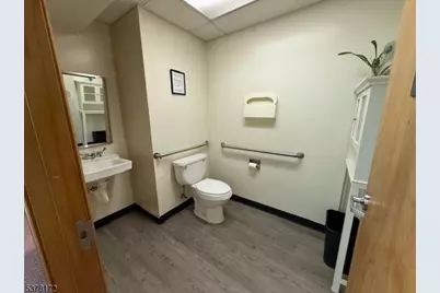 372 S Main St, Phillipsburg, NJ 08865 - Photo 11