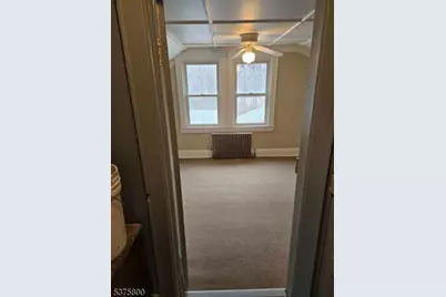 410 Horseneck Rd, Fairfield, NJ 07004 - Photo 27