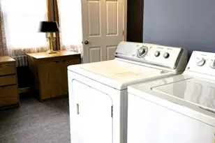 410 Horseneck Rd, Fairfield, NJ 07004 - Photo 9