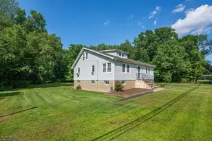 410 Horseneck Rd, Fairfield, NJ 07004 - Photo 45