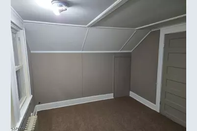 410 Horseneck Rd, Fairfield, NJ 07004 - Photo 33