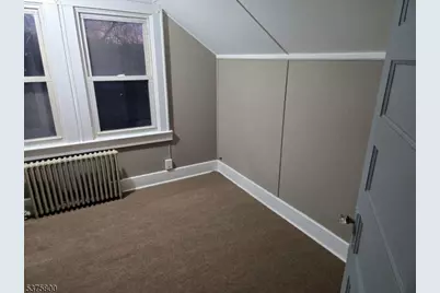 410 Horseneck Rd, Fairfield, NJ 07004 - Photo 29